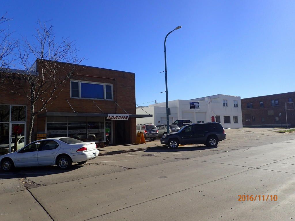 406 Downtown Plz, Fairmont, MN 56031